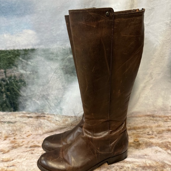 FRYE Women’s Chocolate Melissa Stud Distressed Back Zip Boots Size 7.5 - Picture 7 of 12